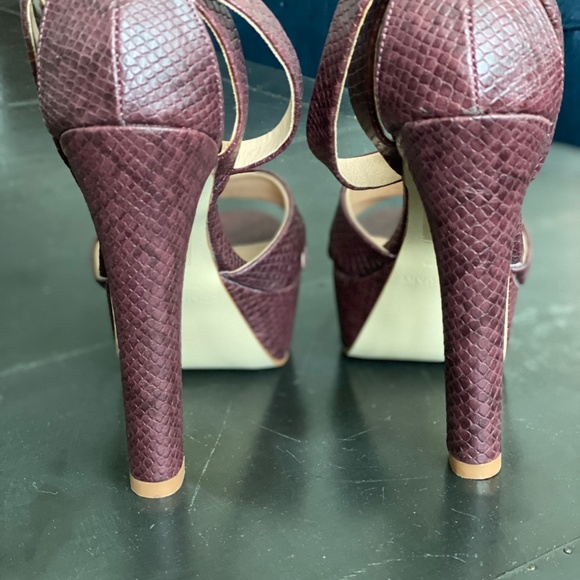 Colin Stuart Platform Strappy Heel Burgundy Size 7 - Picture 3 of 4